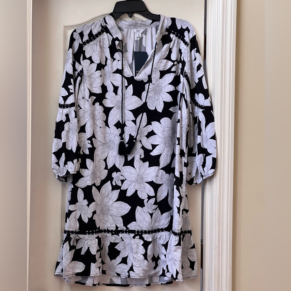 Crown & Ivy Women's Floral Printed Peasant Dress Size XL